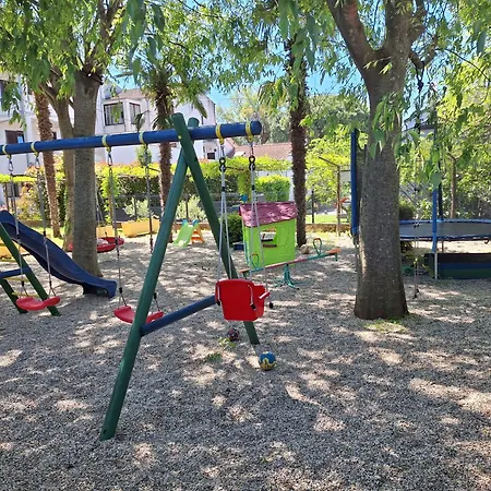 莫杜珊公寓 * 罗维尼