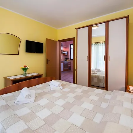 Modrusan Apartment