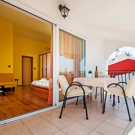 Modrusan Apartment *